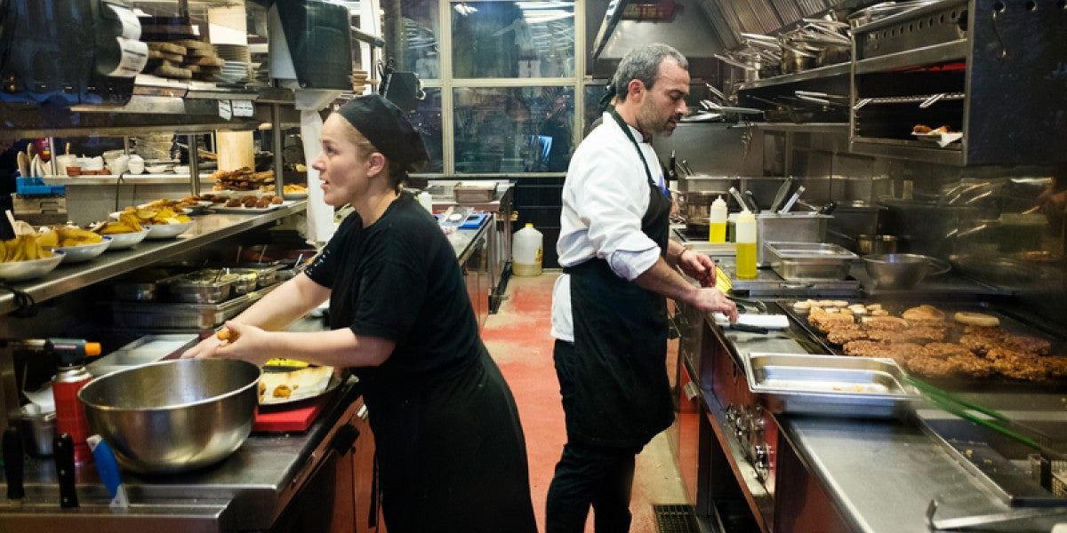 Restaurant Safety Tips for Employees and Customers