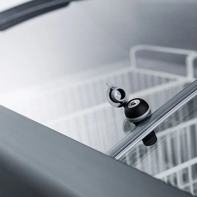 summit-42-glass-top-chest-freezer-2