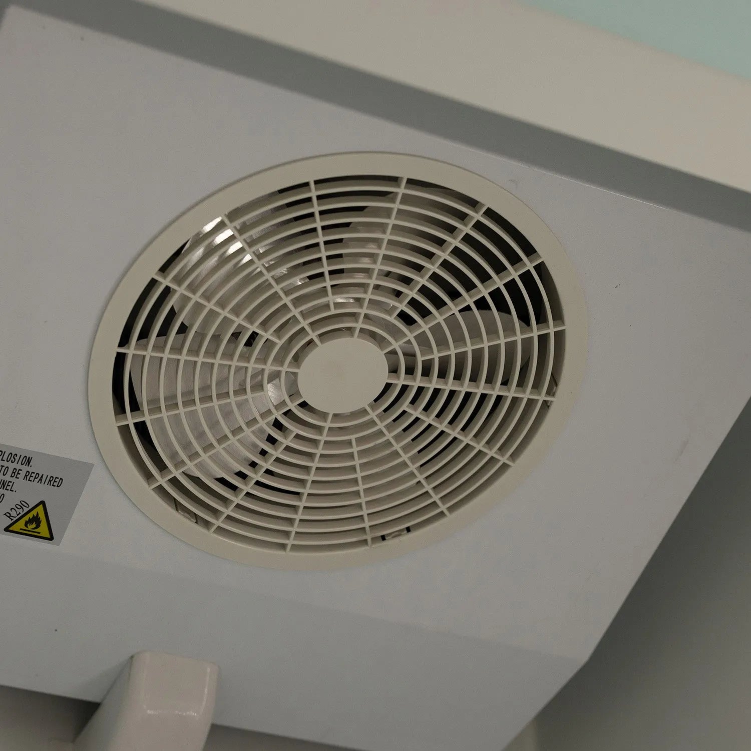 peakcold-ice-cream-display-freezer-23-cu-ft-4