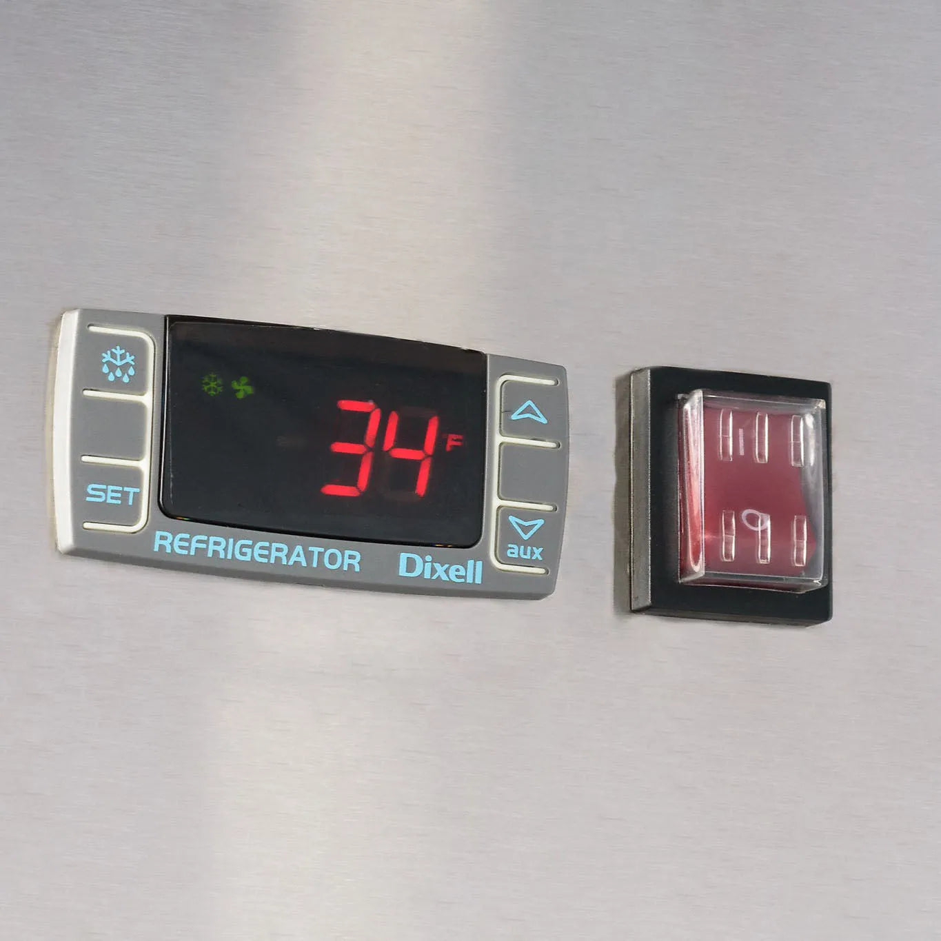 peakcold-2-door-commercial-refrigerator-8