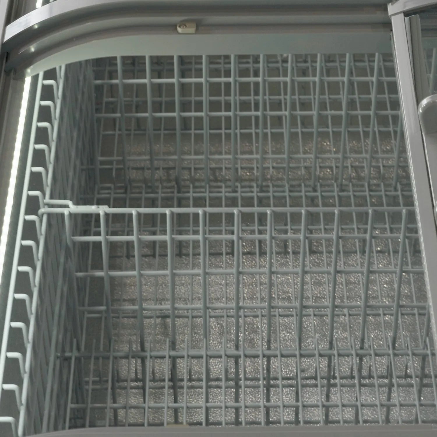 peak-cold-58-island-freezer-white-2